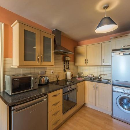 Walshs Apartment 4 Уестпорт Екстериор снимка